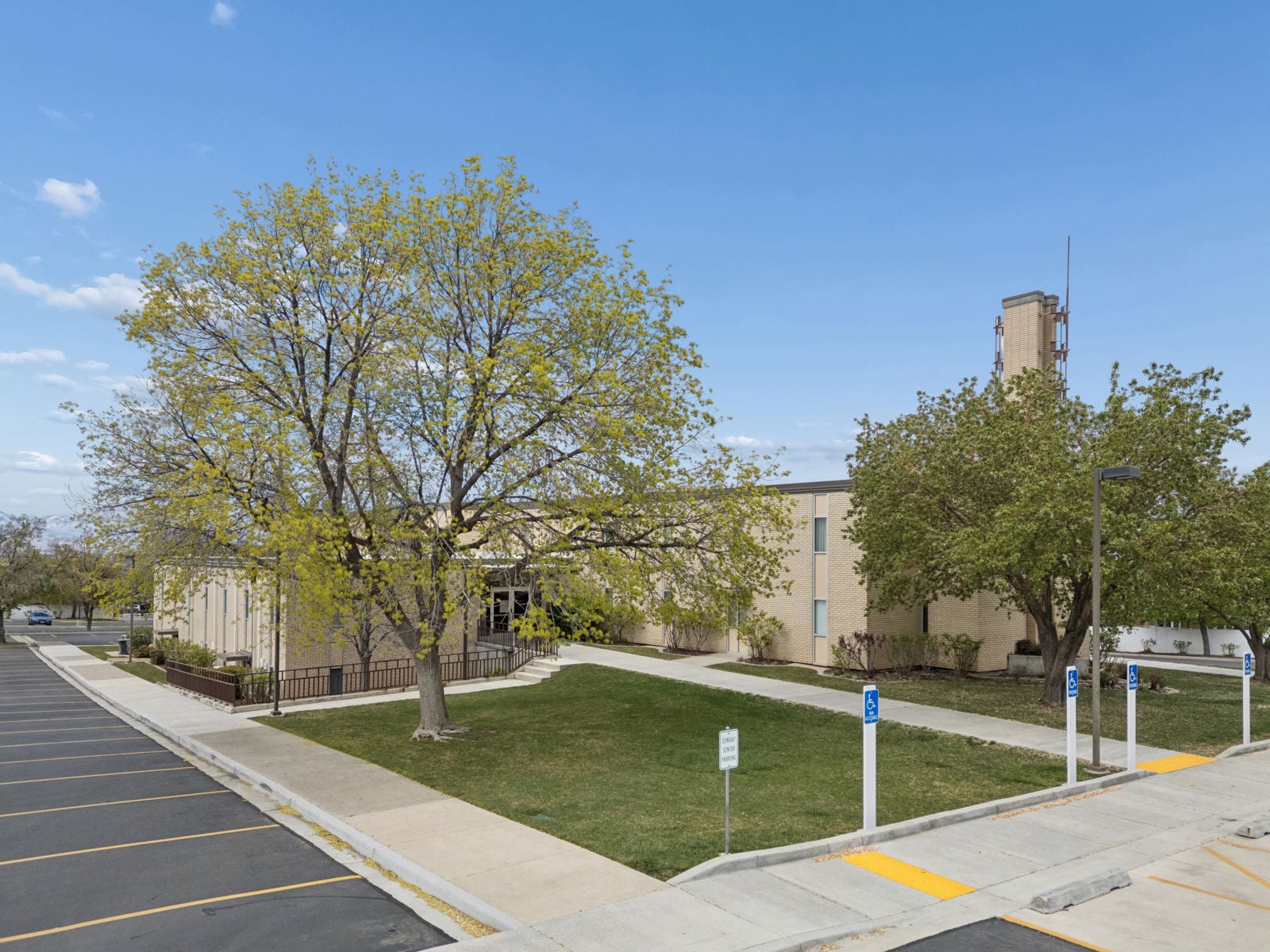 04_7075s2245eCottonwoodHeights_0206