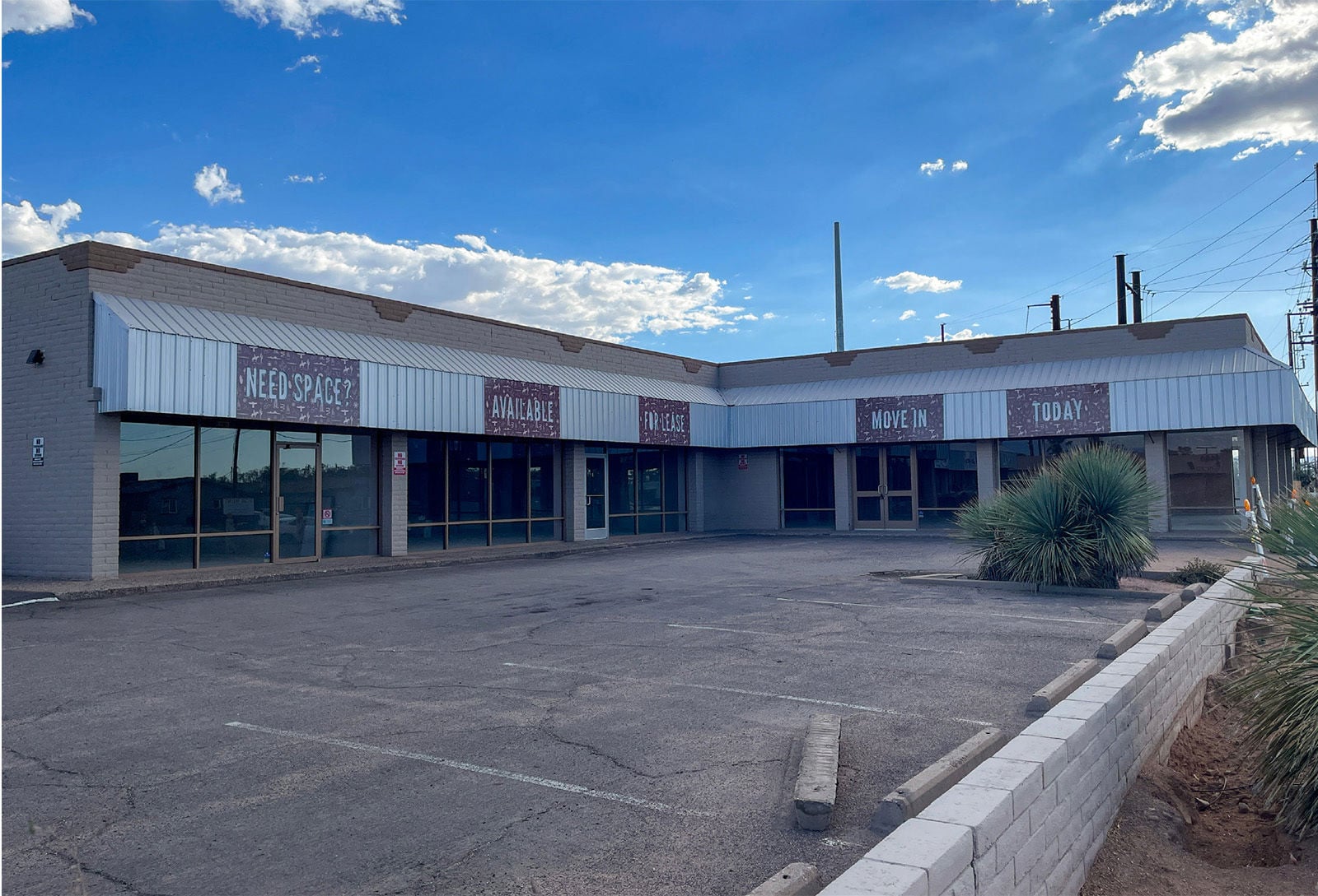 4380 E Grant Rd - Cover