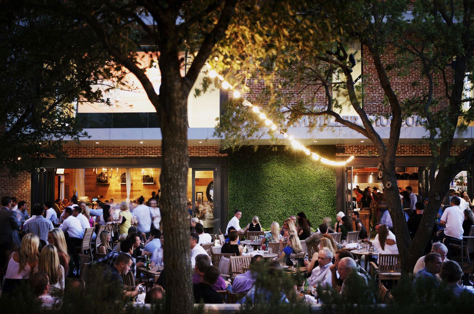 Harwood District Restaurant & Bar