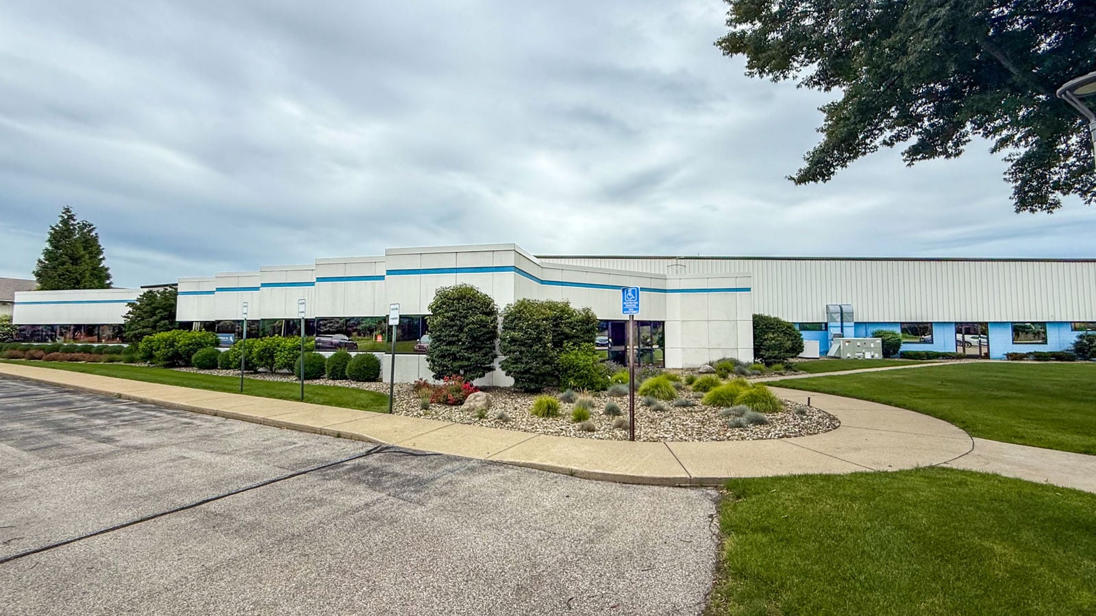 7275 Red Arrow Highway - Image 1
