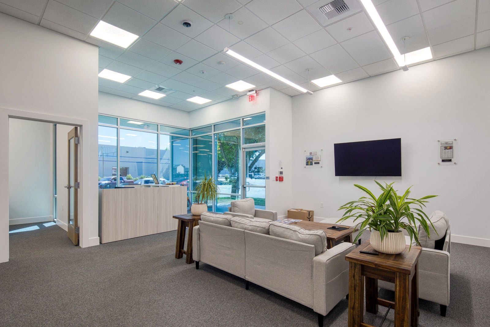 16 Light Sky Court - Image 4