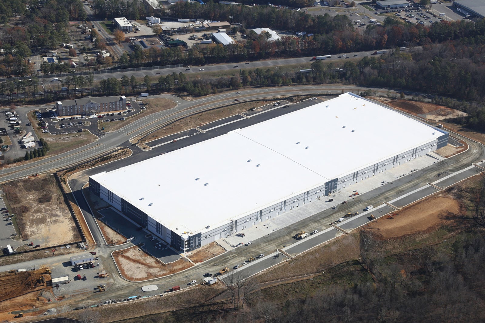 Lewistown 95 Logistics Center 11525 Lakeridge Parkway - Image 1