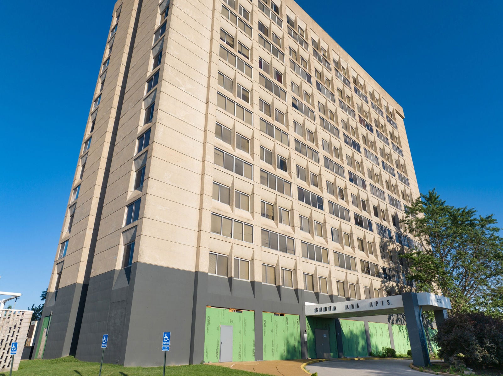 SantaAnaApartments-05