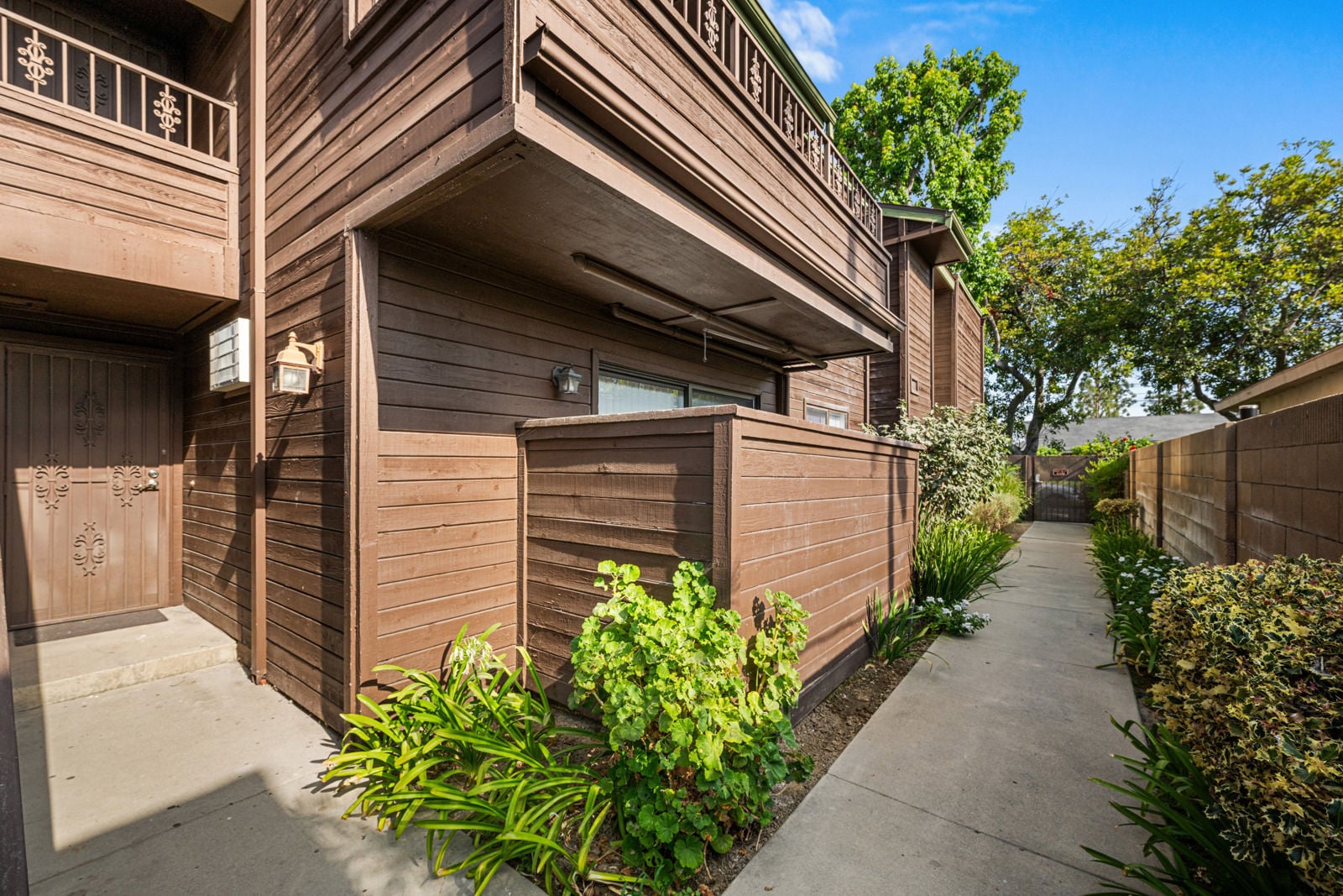 Rustic Woods Apartments 3608 West Orange Avenue - Image 3