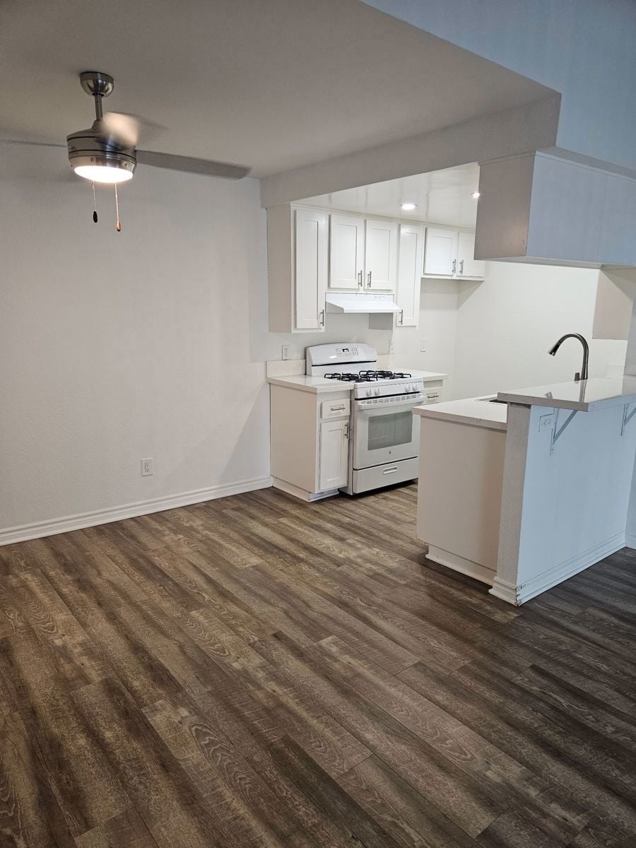 Rustic Woods Apartments 3608 West Orange Avenue - Image 10