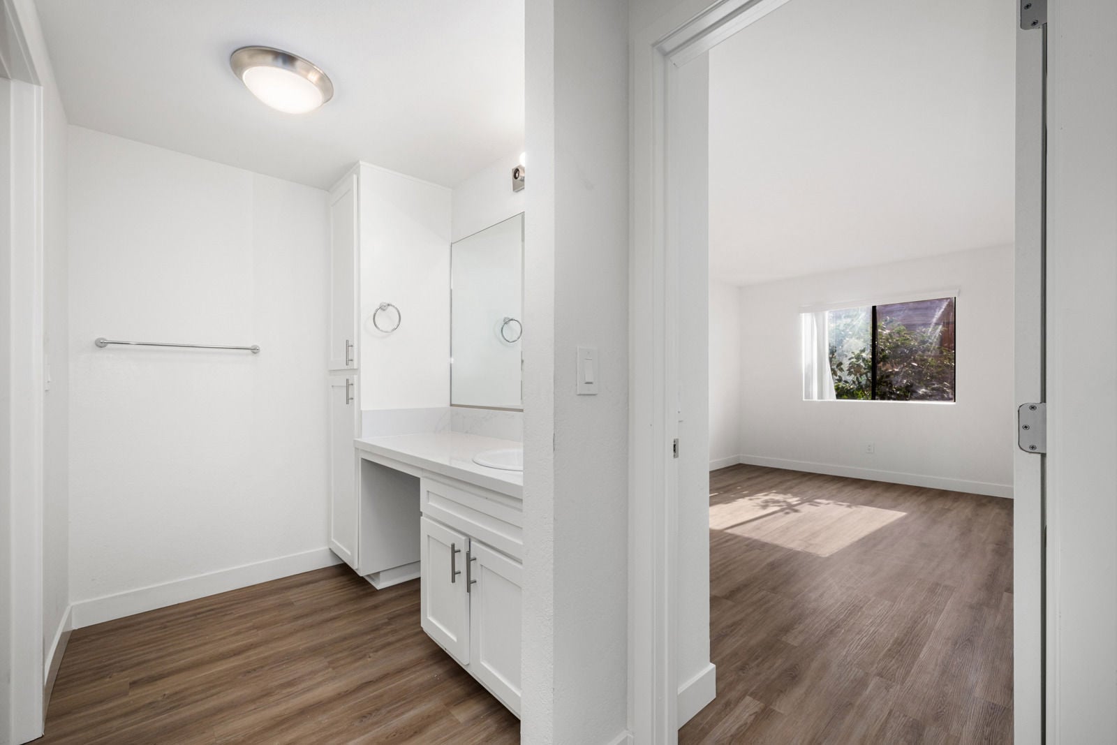 Rustic Woods Apartments 3608 West Orange Avenue - Image 10
