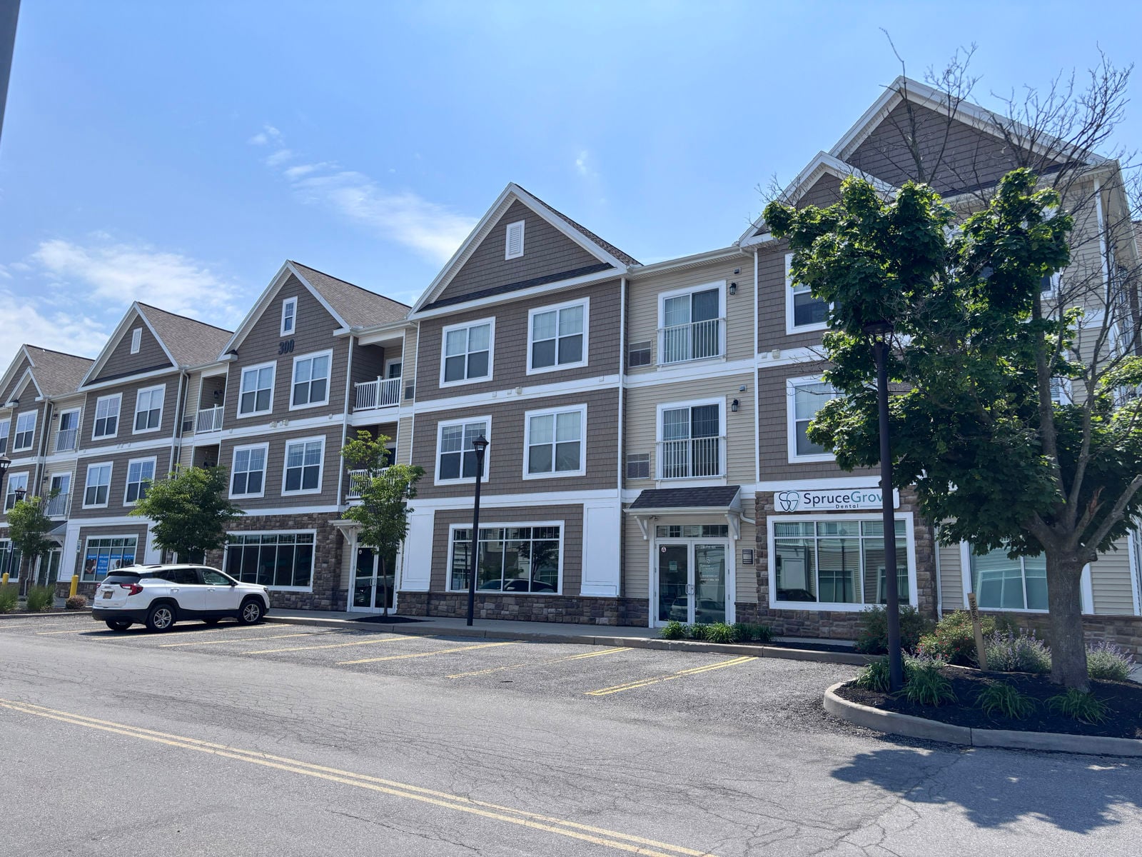 Perinton Hills Exterior 1