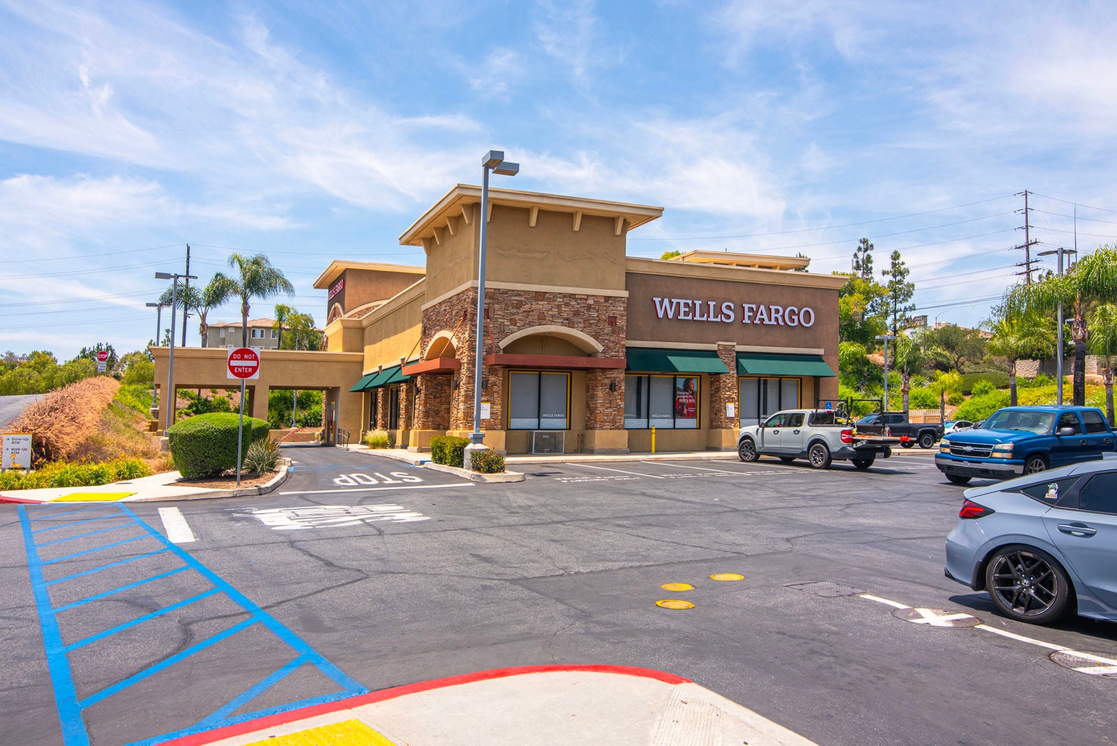 SilverHawk Plaza 35 (1)