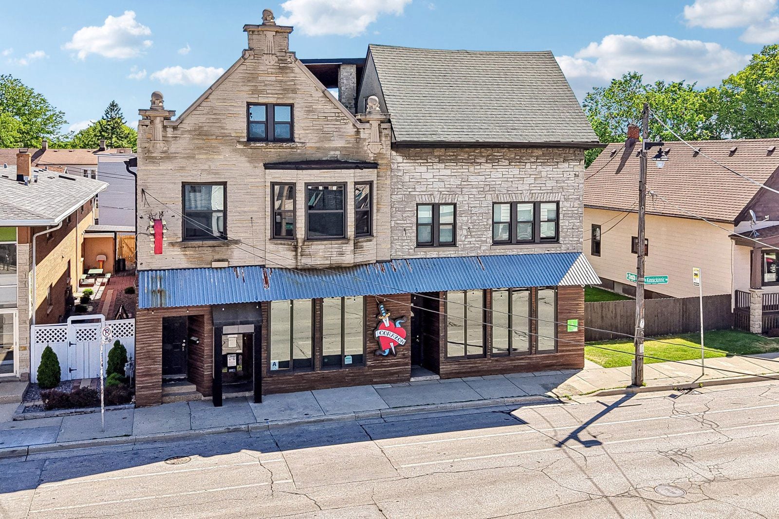 3-web-or-mls-2392-2398 S Kinnickinnic Ave-S1306-003