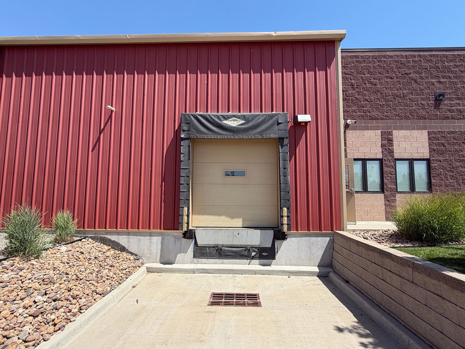 Truck dock
