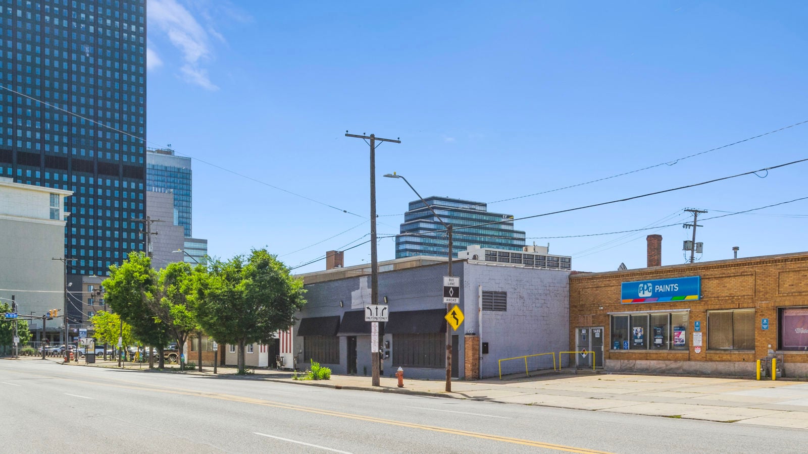 10,000 SF Turnkey Nightclub w/ Liquor License 1437 Saint Clair Avenue Northeast - Image 2