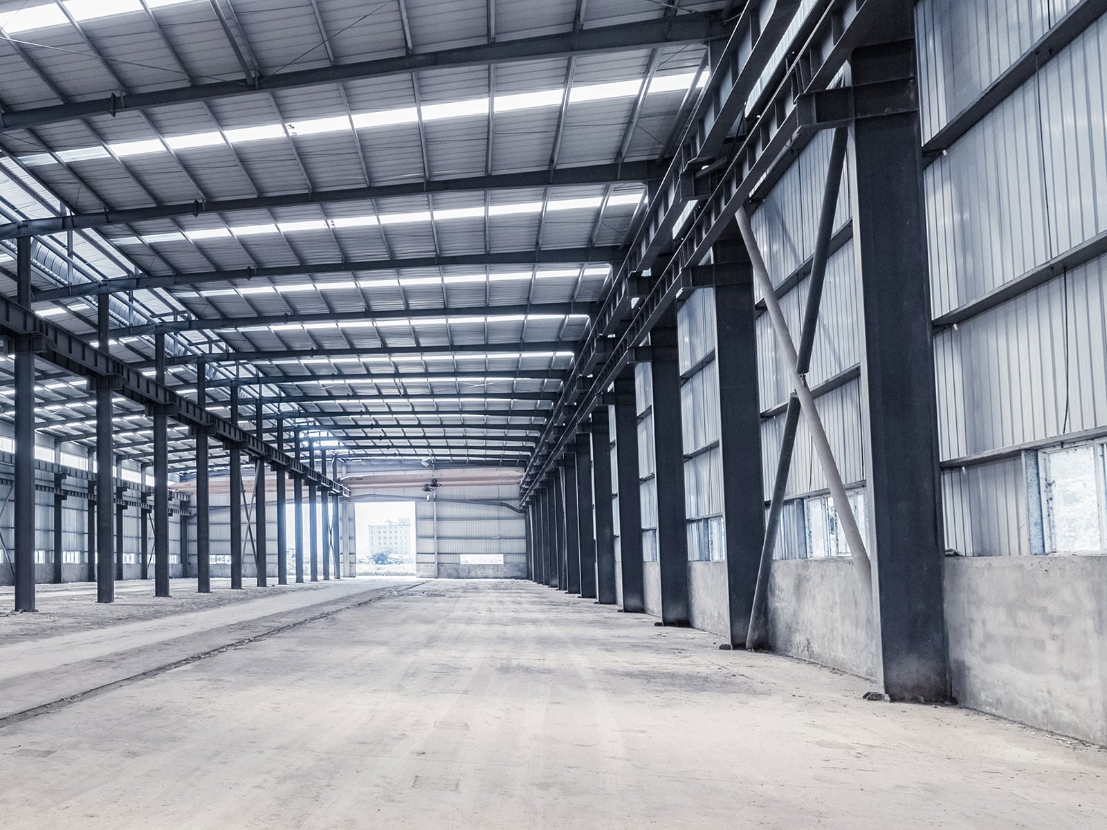 12140 Freight Lane - Building Photo 2
