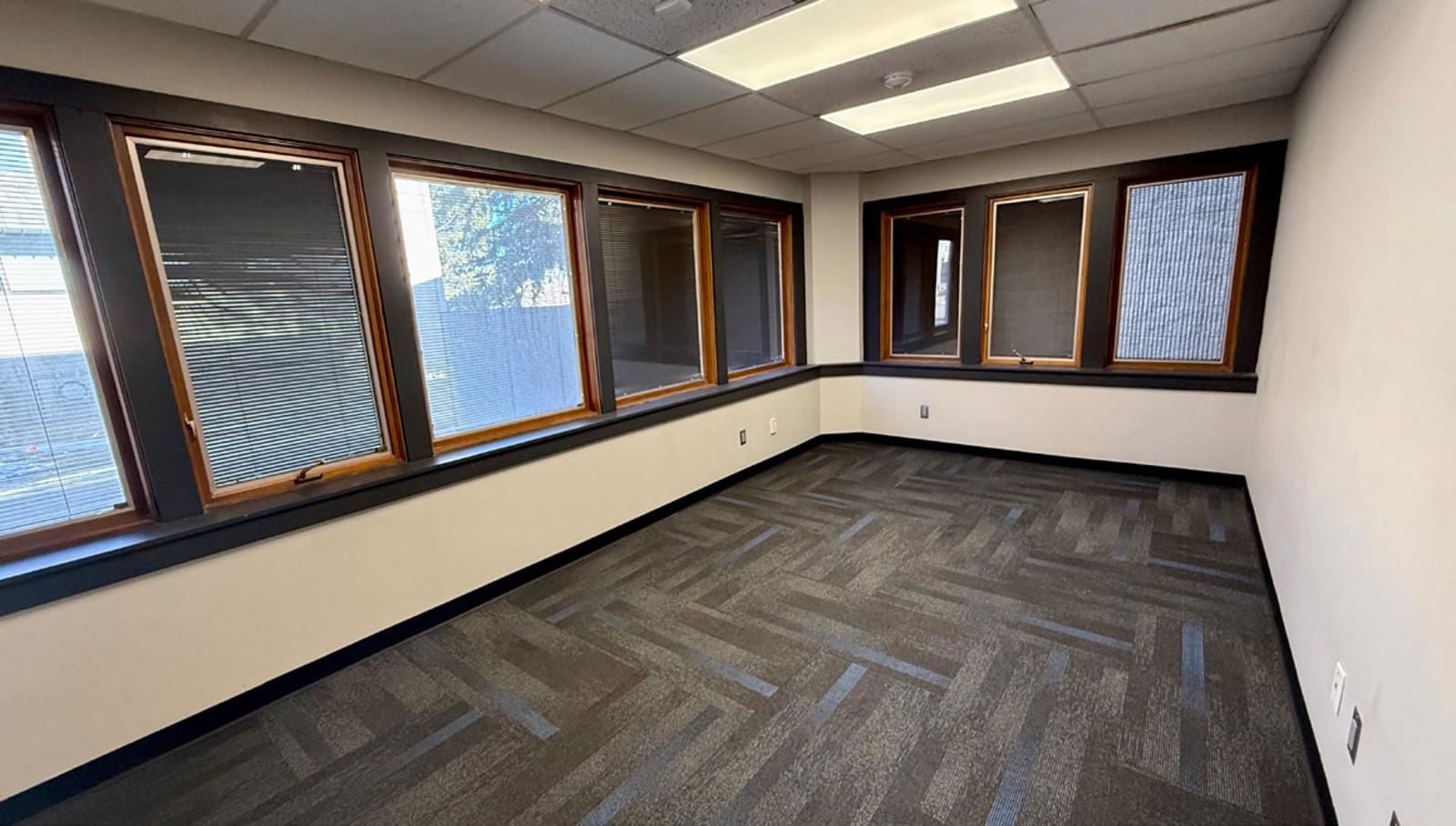 4935 N 30th St_Interior4