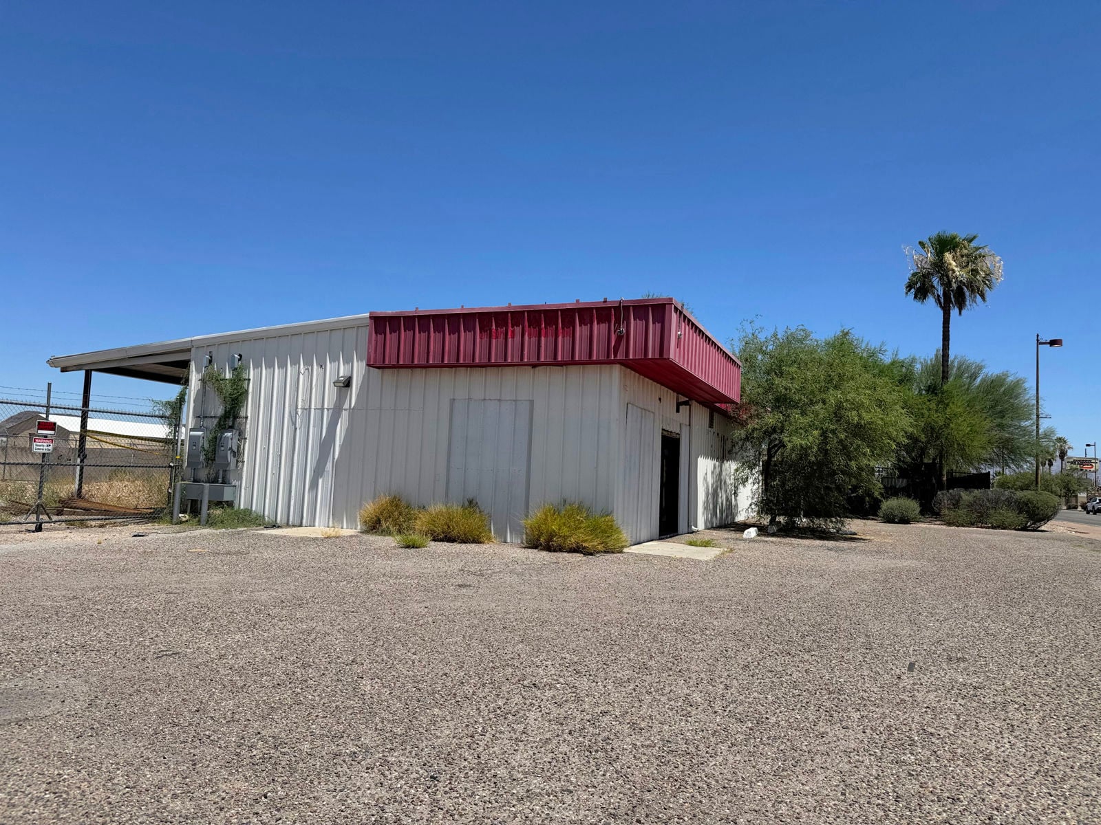 2800 S 4th Ave_Bldg