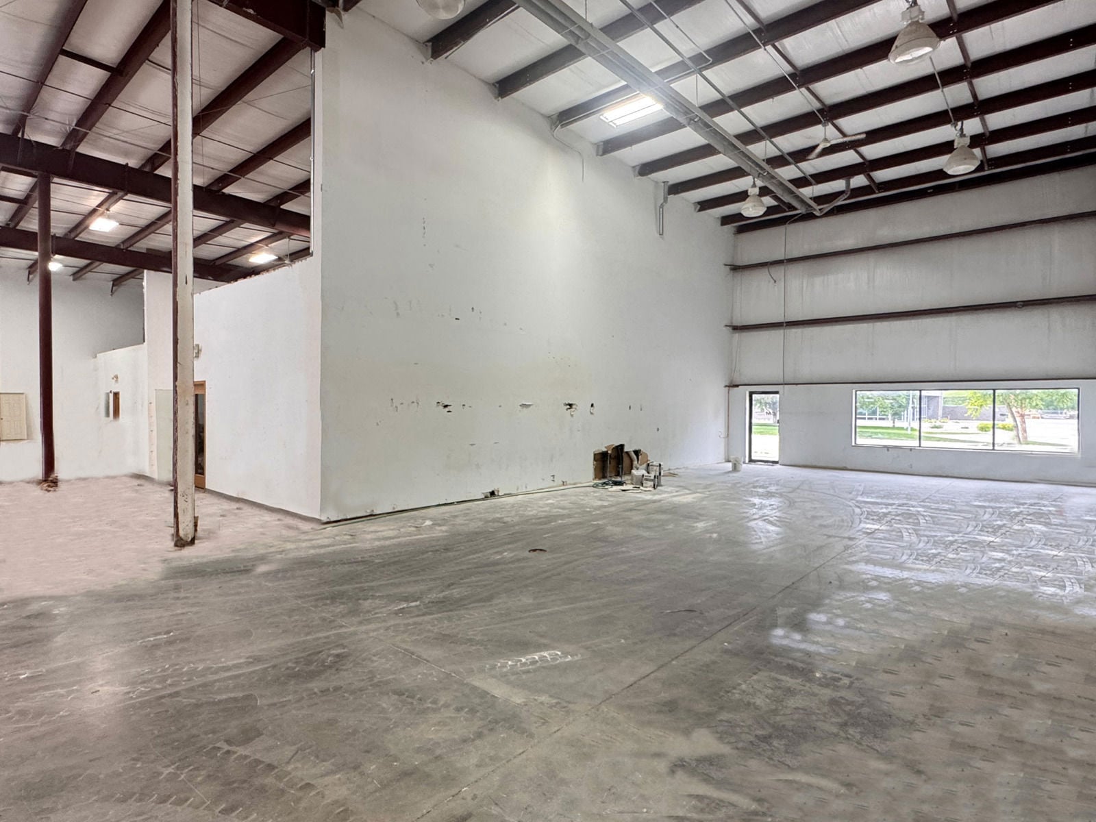 Industrial / Flex Space S 120th Street & Giles Road 12305 Cary Circle - Image 5