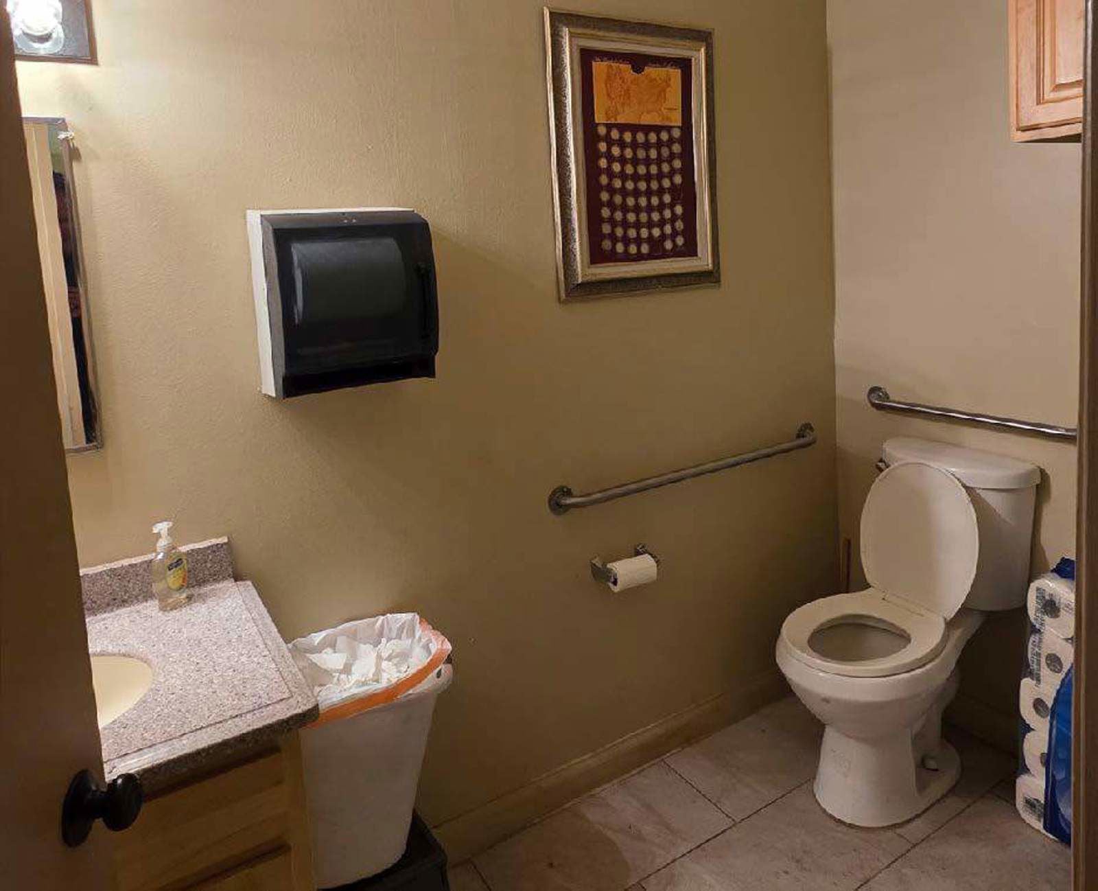 69  75 Sunflower Road_Bathroom_2026-07-15