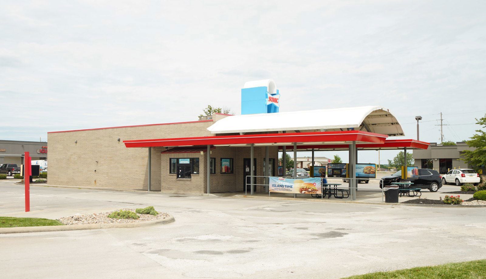 2nd photo_Sonic - Basehor, KS