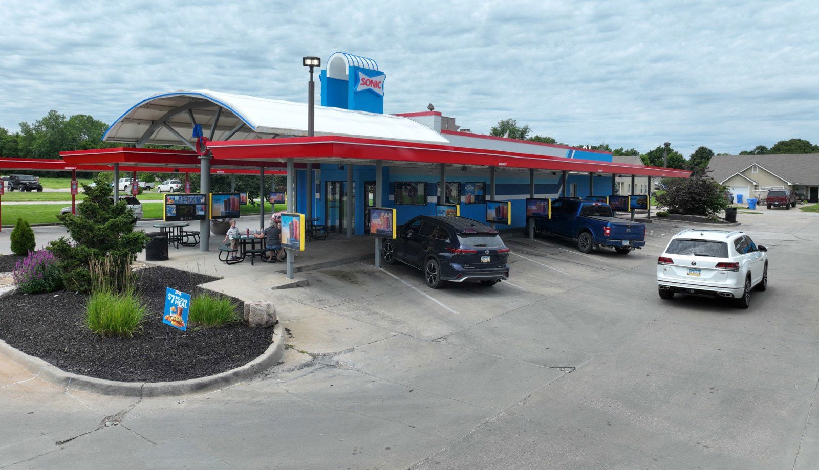 2nd photo_Sonic - Tonganoxie, KS