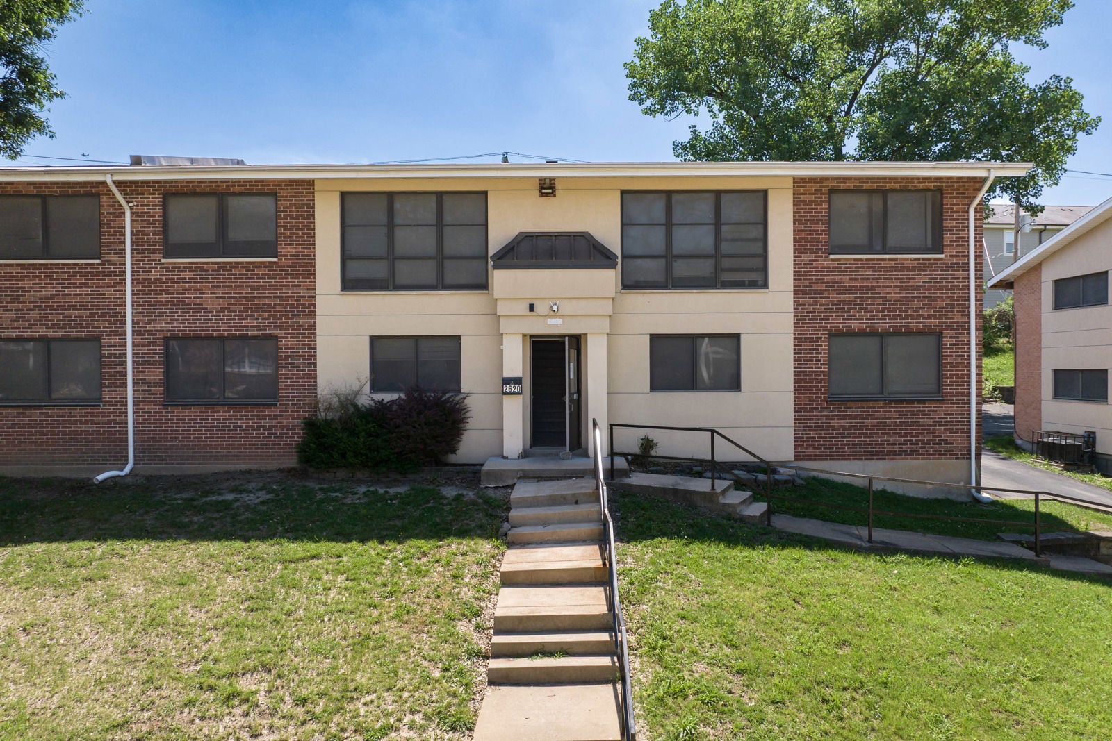 2650TyrellDr-01_Exterior