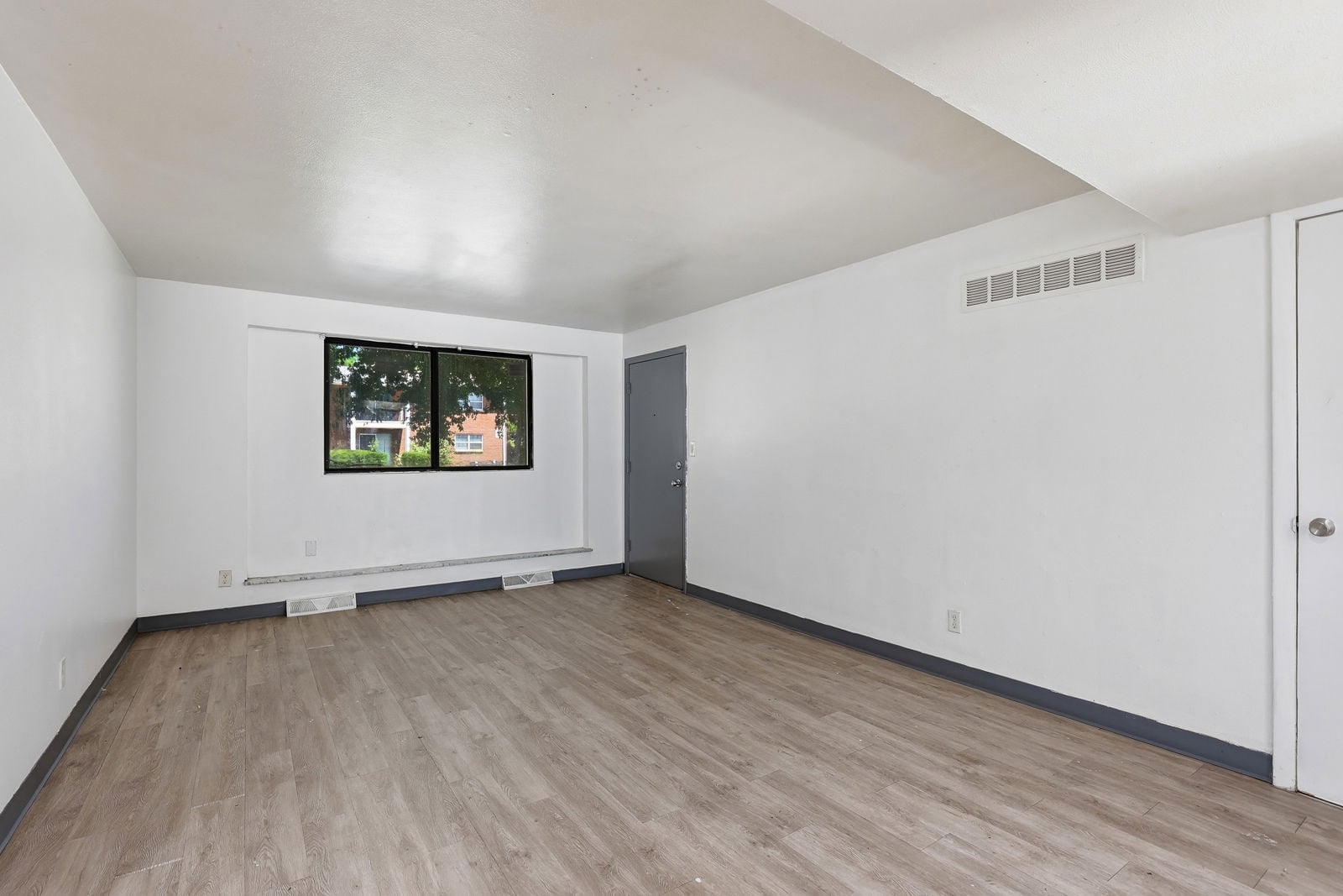 2650TyrellDr-12_Interior