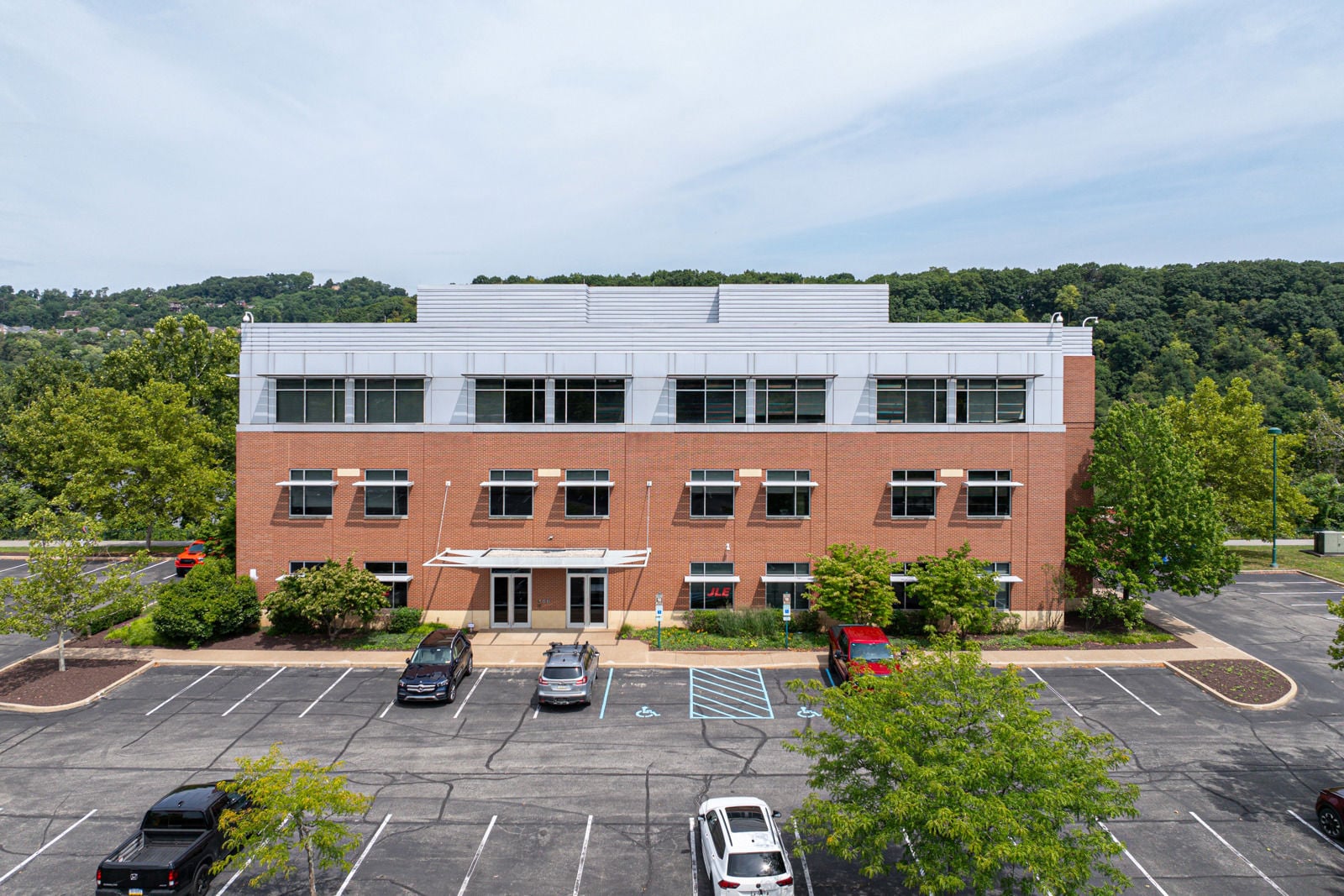 385-295 Waterfront Drive-7