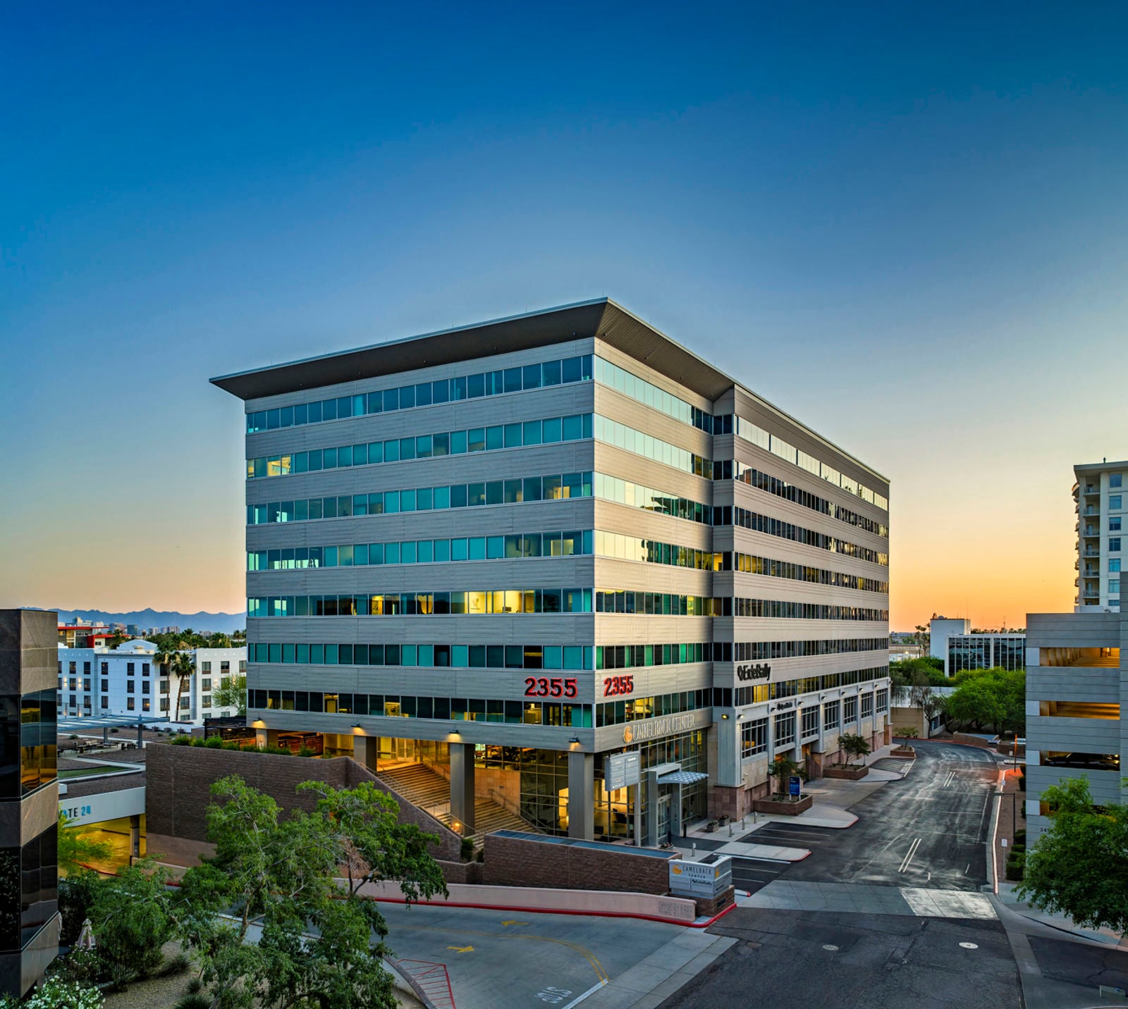 Camelback Center_54_ExteriorSunset