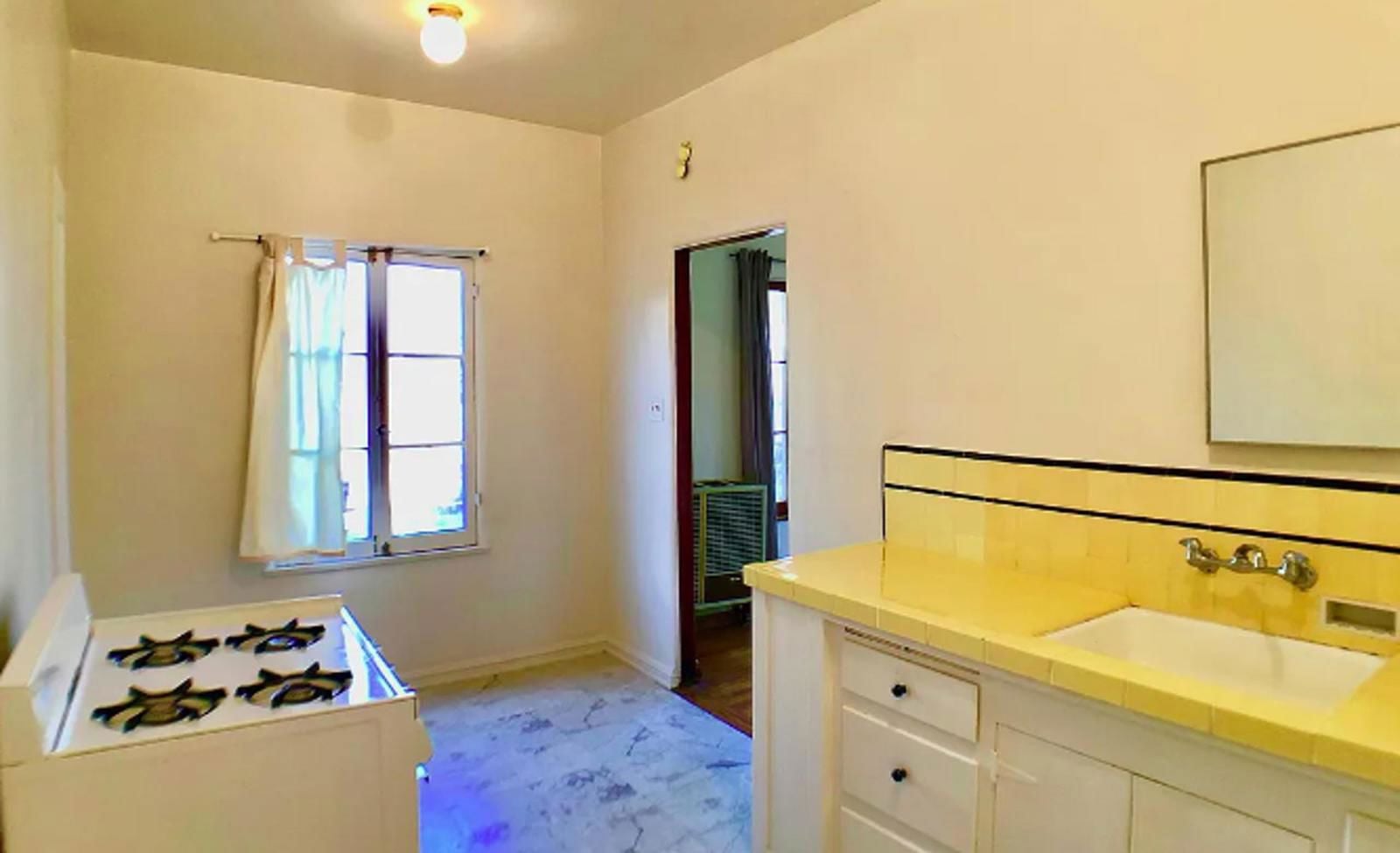 Vista del Oro 1352 West 10th Street - Image 10