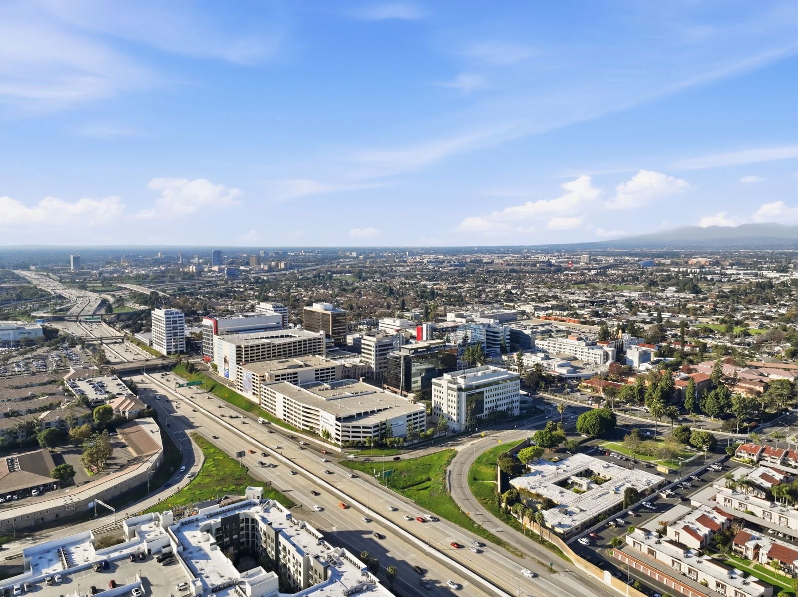 19-web-or-mls-1140-w-la-veta-ave
