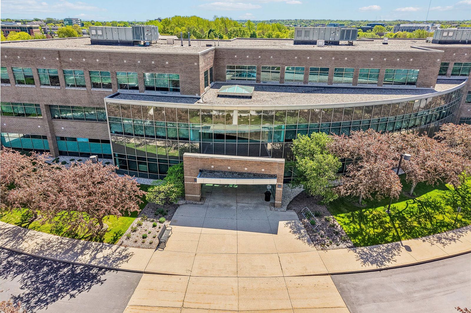 1212 Deming Way - Entrance