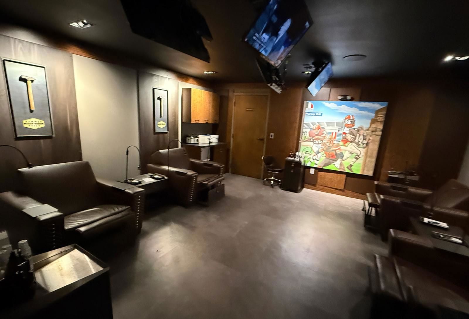 Freestanding Former Salon 13333 Madison Avenue - Image 7