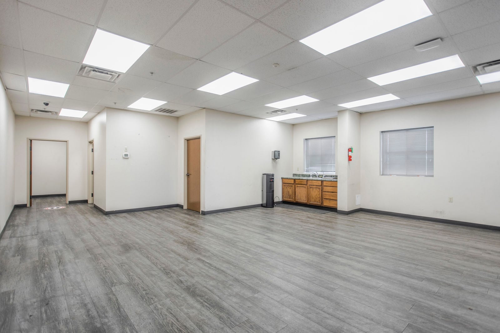 008_Office E