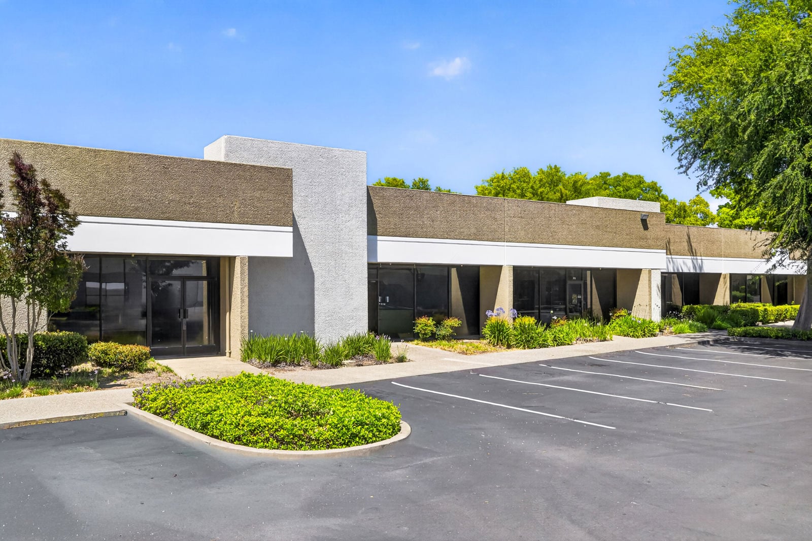 Northgate Business Center II 4740 Northgate Boulevard - Image 1