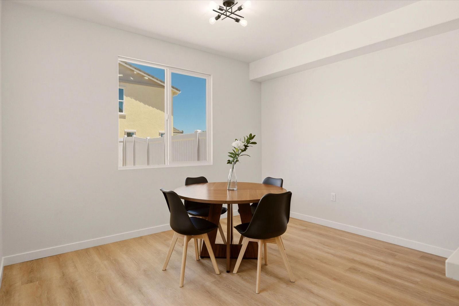 14-10665 Alborz Ct