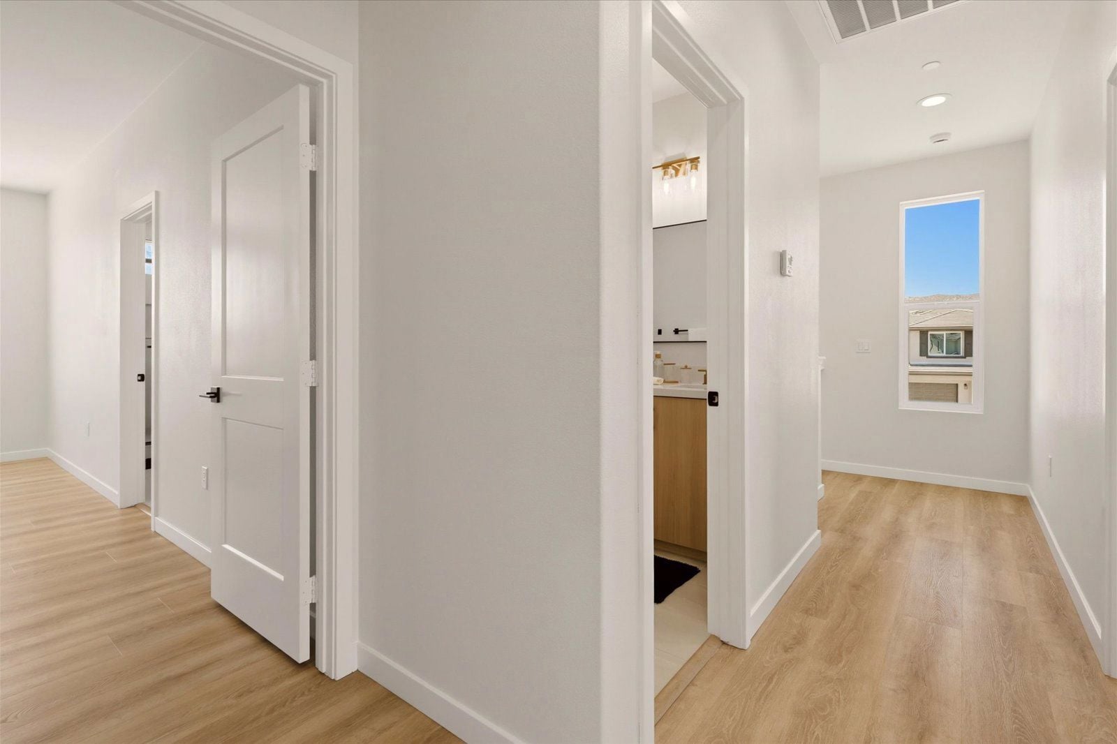 28-10665 Alborz Ct