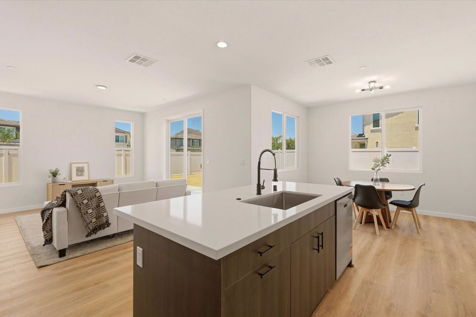 13-10665 Alborz Ct