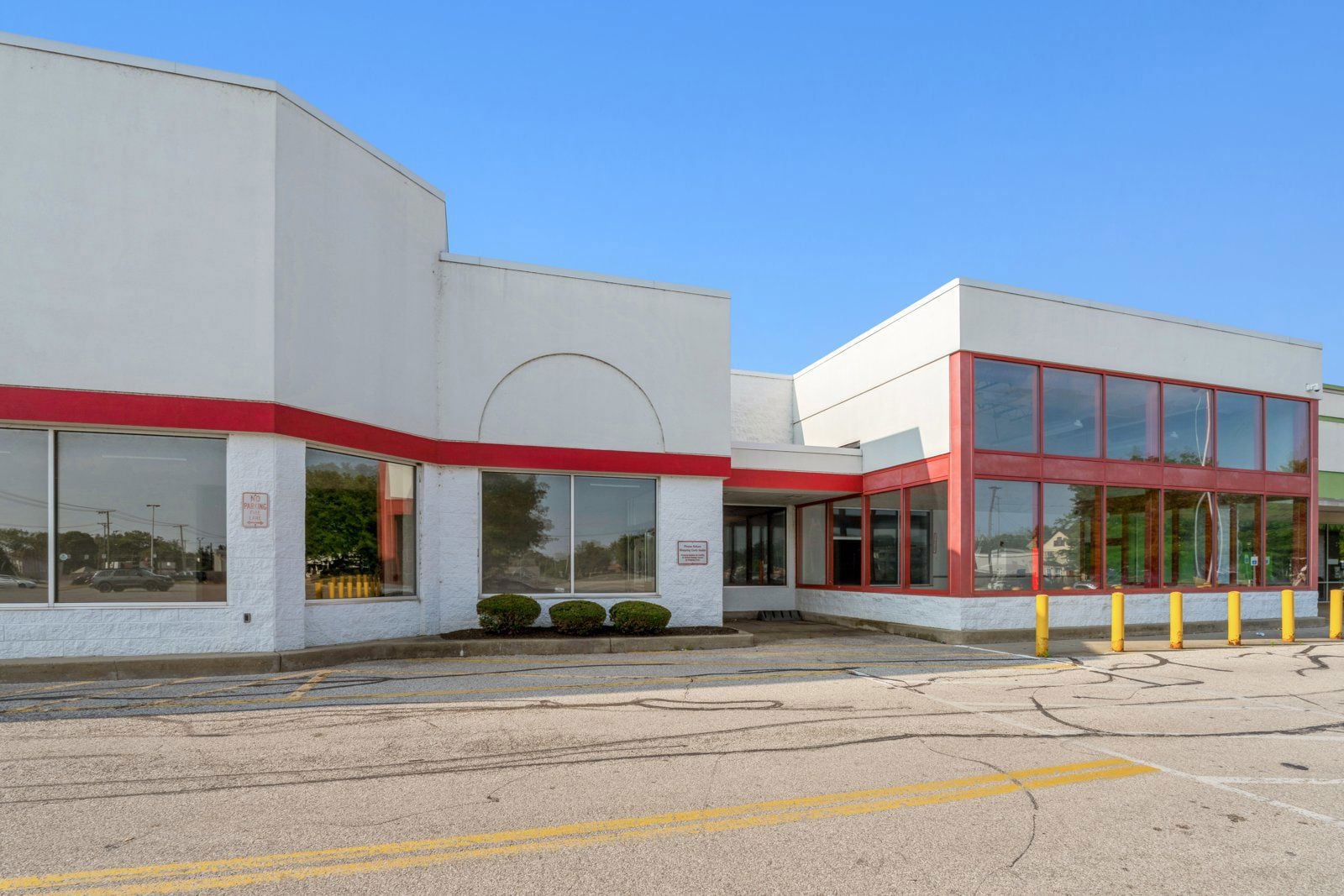 Junior Anchor Opportunity at Ashtabula Commons 1144 West Prospect Road - Image 2