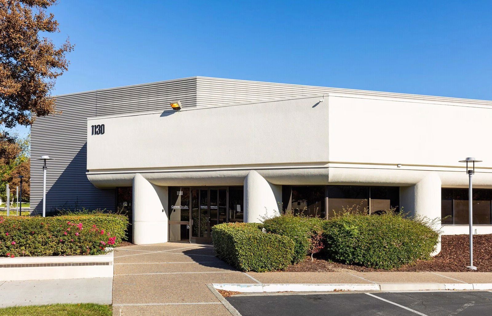 1130 Ringwood_Bldg Photo4_Edit