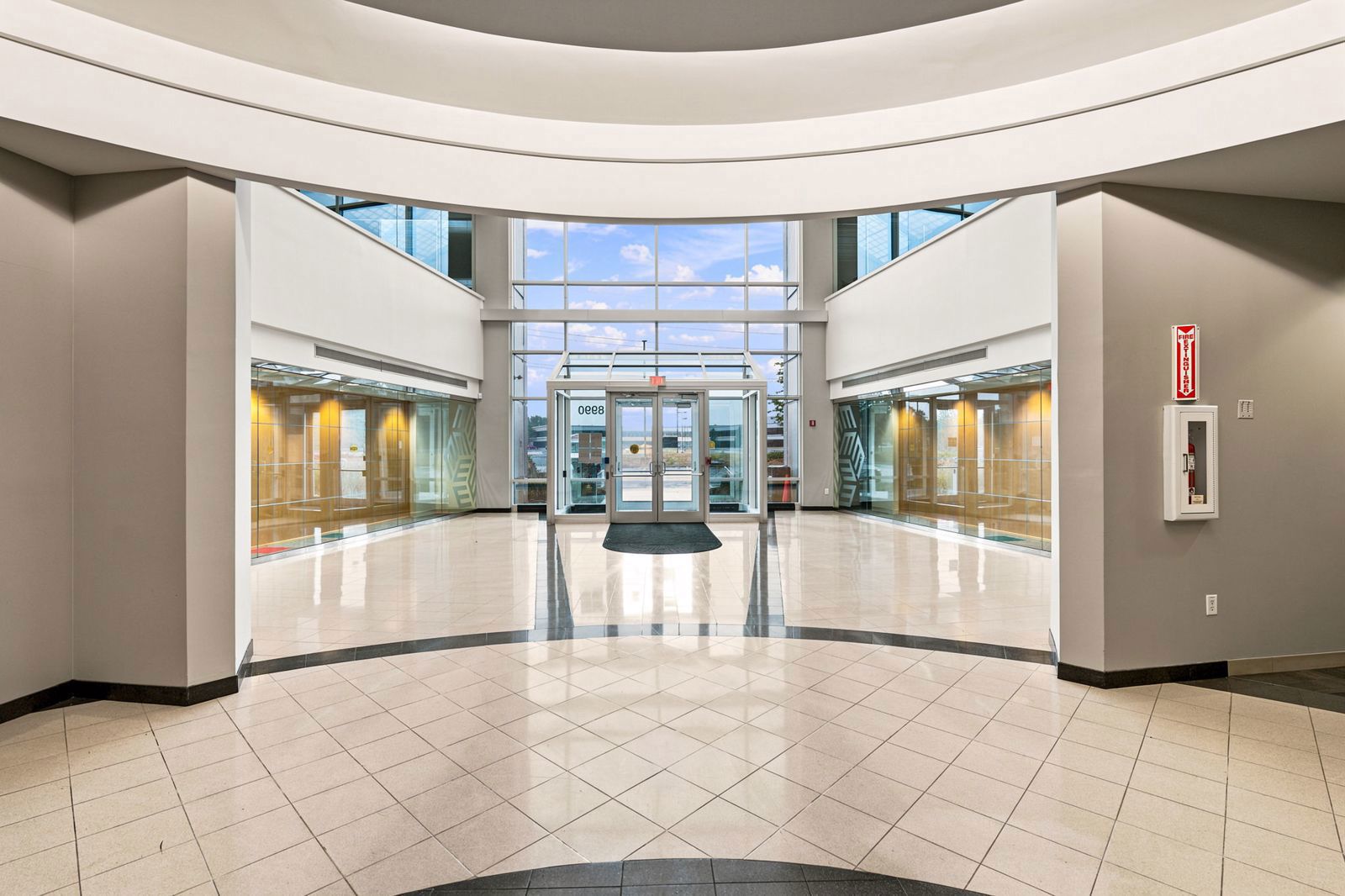 5-web-or-mls-8990 Duke Blvd-5