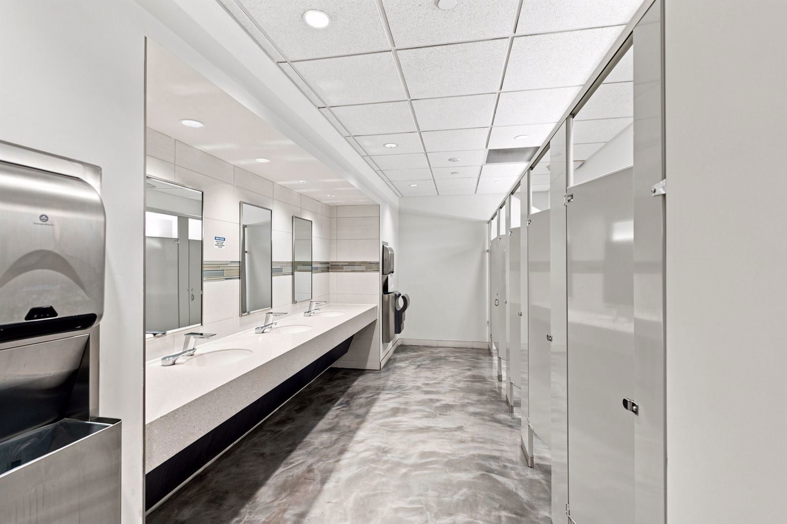 34-web-or-mls-4241 Irwin Simpson Rd-34