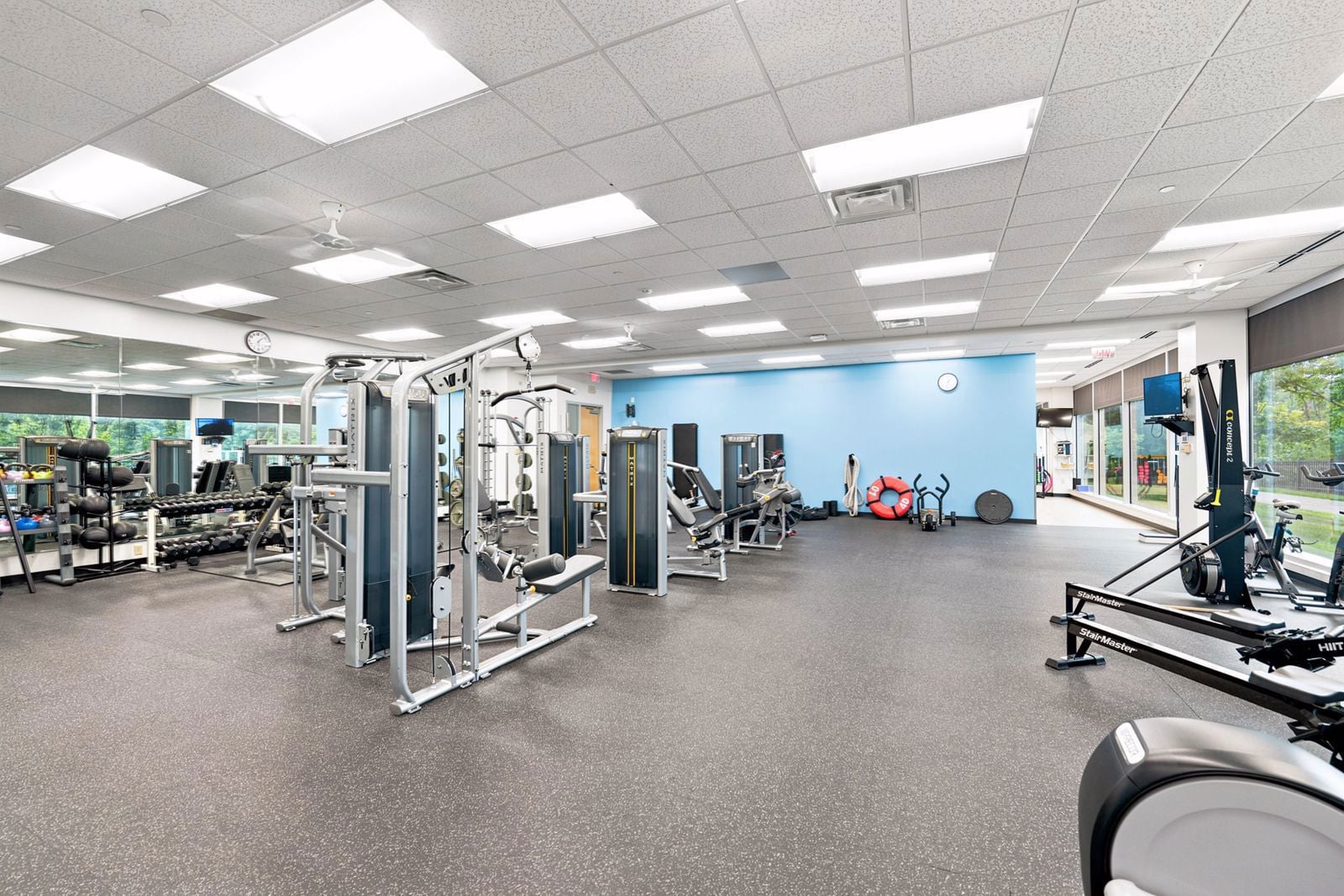 17-web-or-mls-4241 Irwin Simpson Rd-17