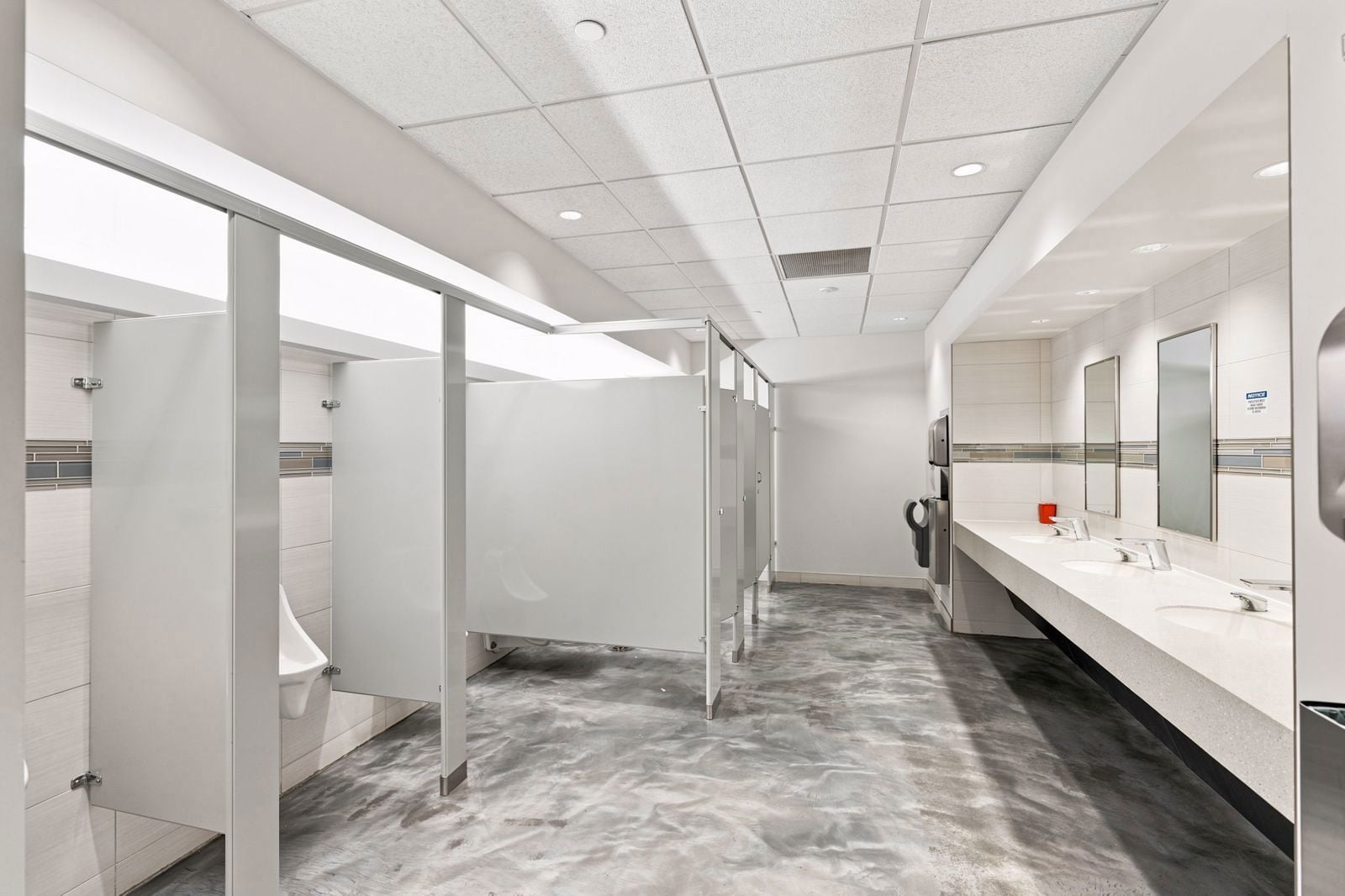 33-web-or-mls-4241 Irwin Simpson Rd-33