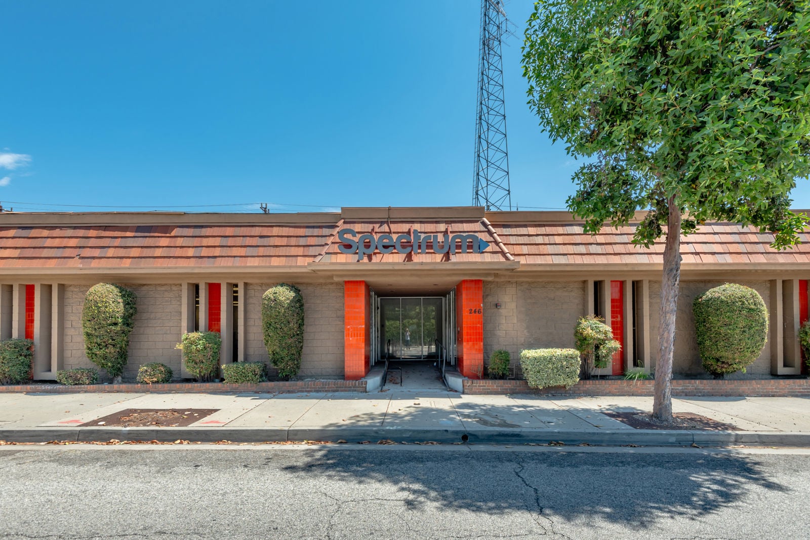 6246 San Fernando Road