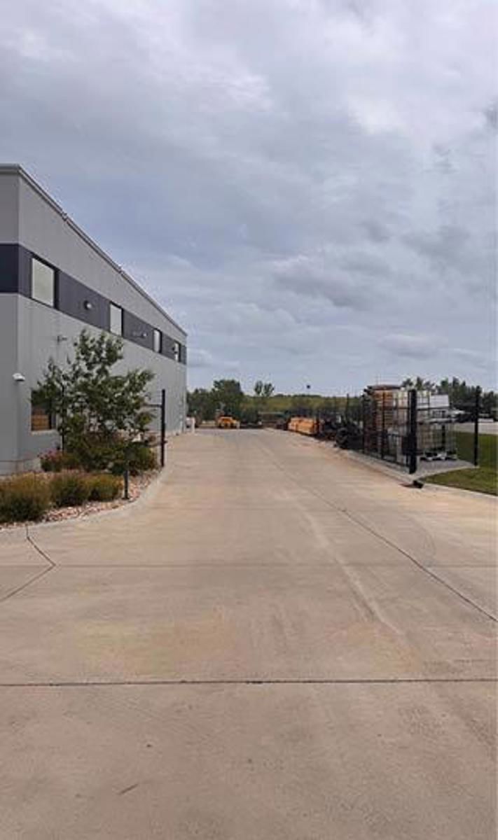 Gretna Flex Space For Lease 14135 South 220th Street - Image 10