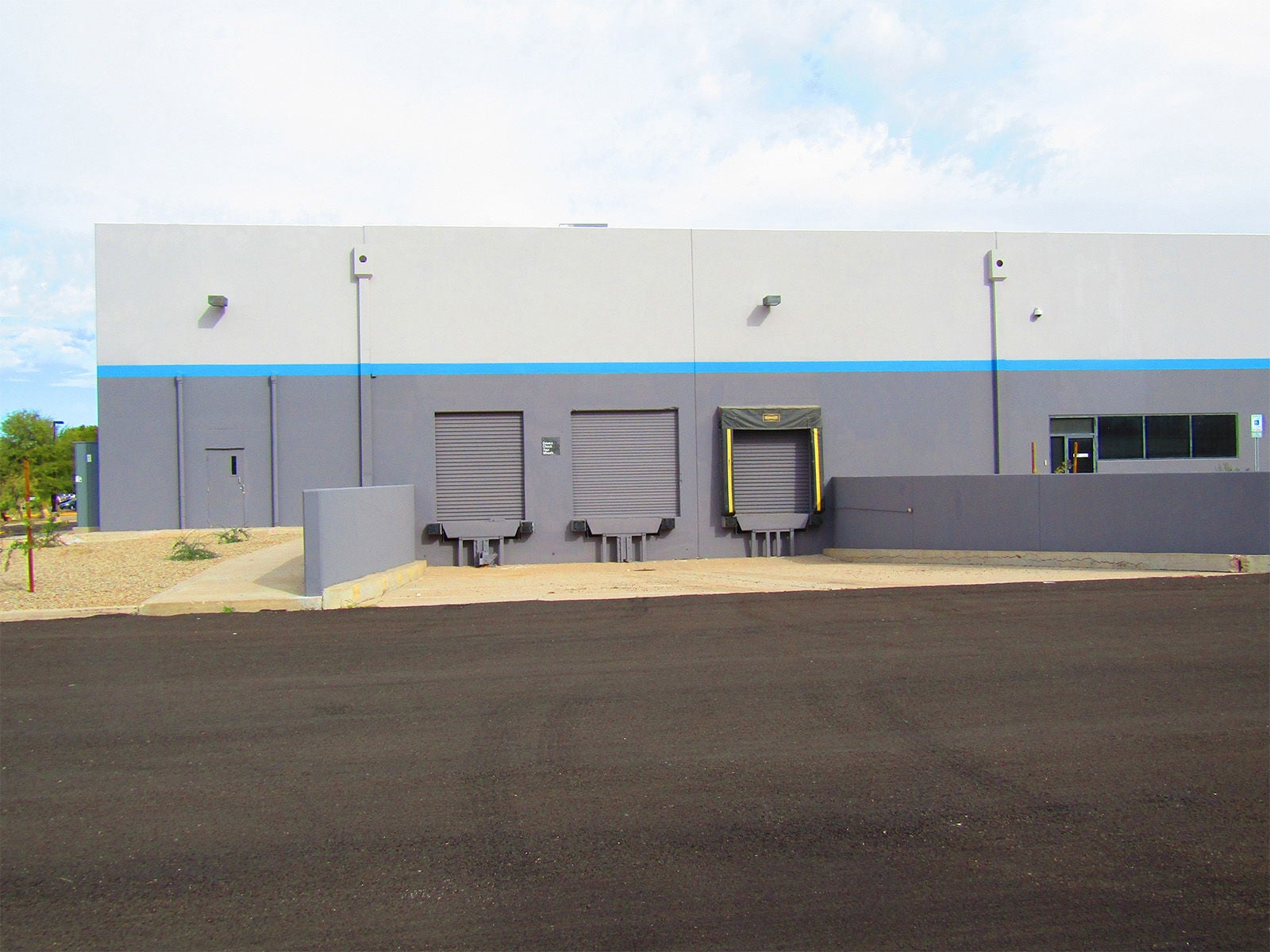 2650 E Elvira Rd - Exter Docks.JPG