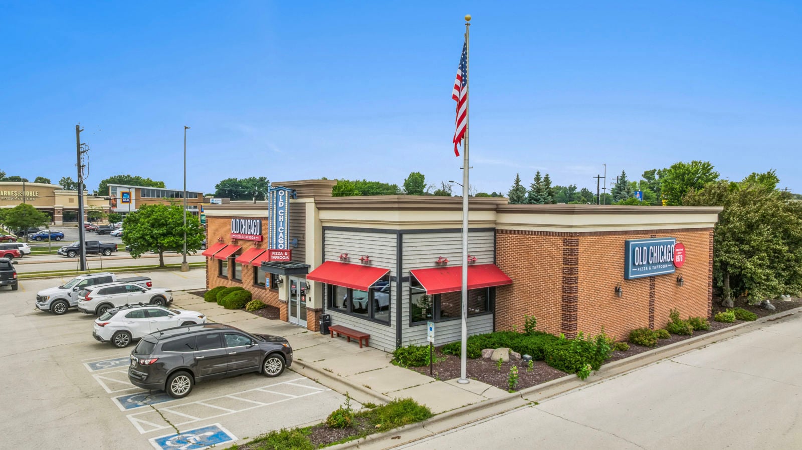 2495-S-Oneida-St-Ashwaubenon-WI-8.JPG