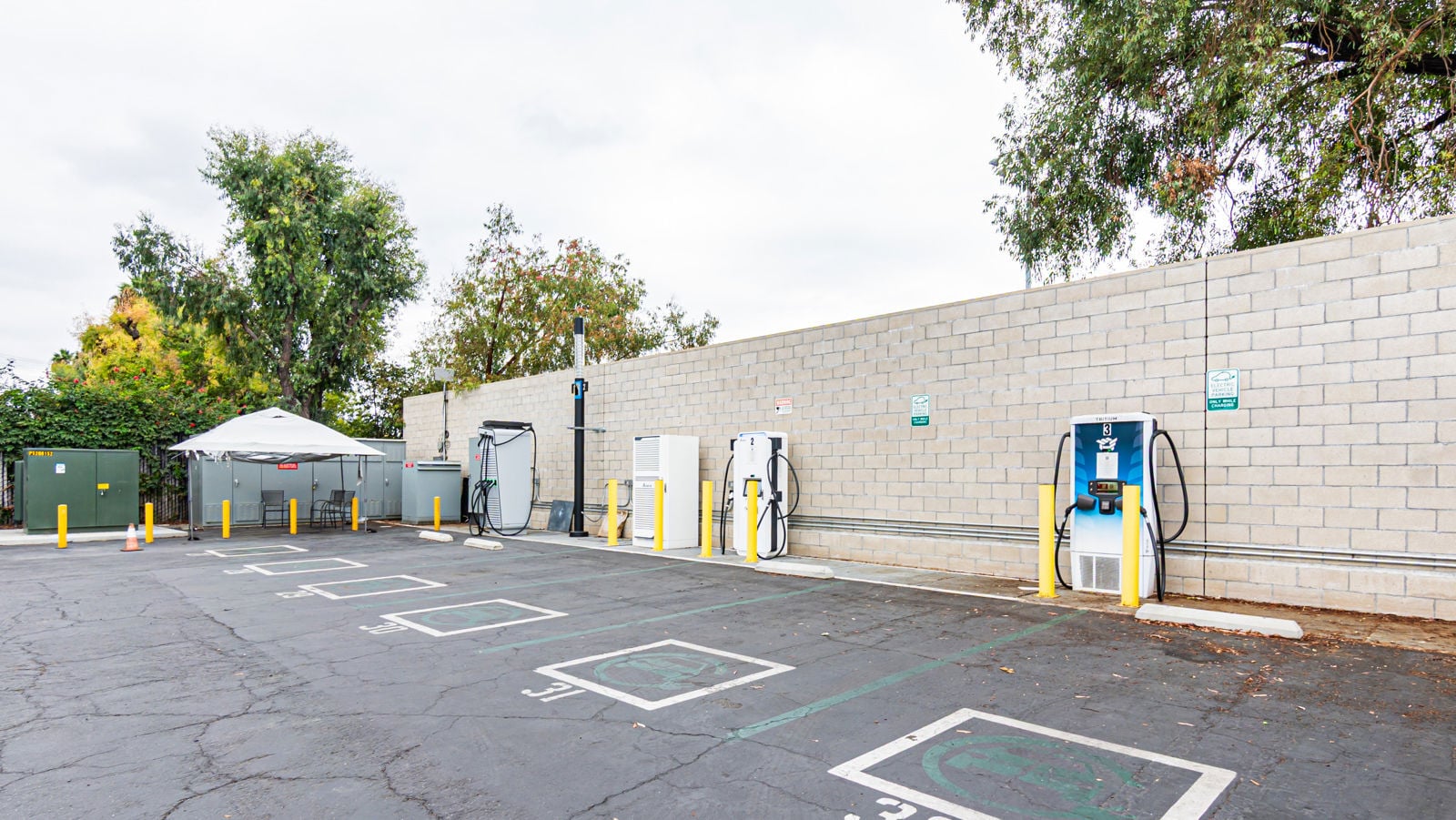 4000 Amps Serving EV Chargers.JPG