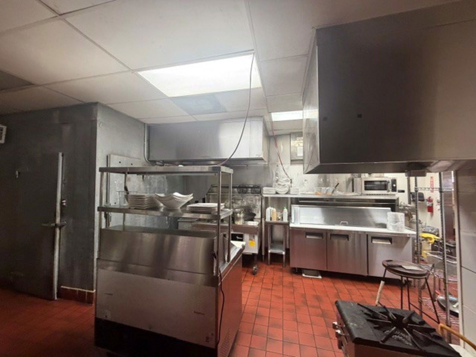 13312 Kitchen2
