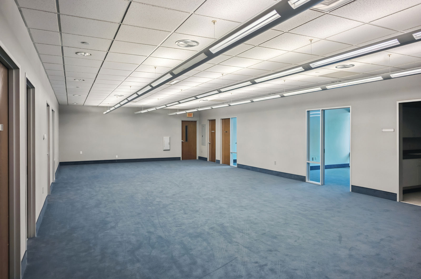 104 Commercial Avenue 104 Commercial Avenue - Image 8