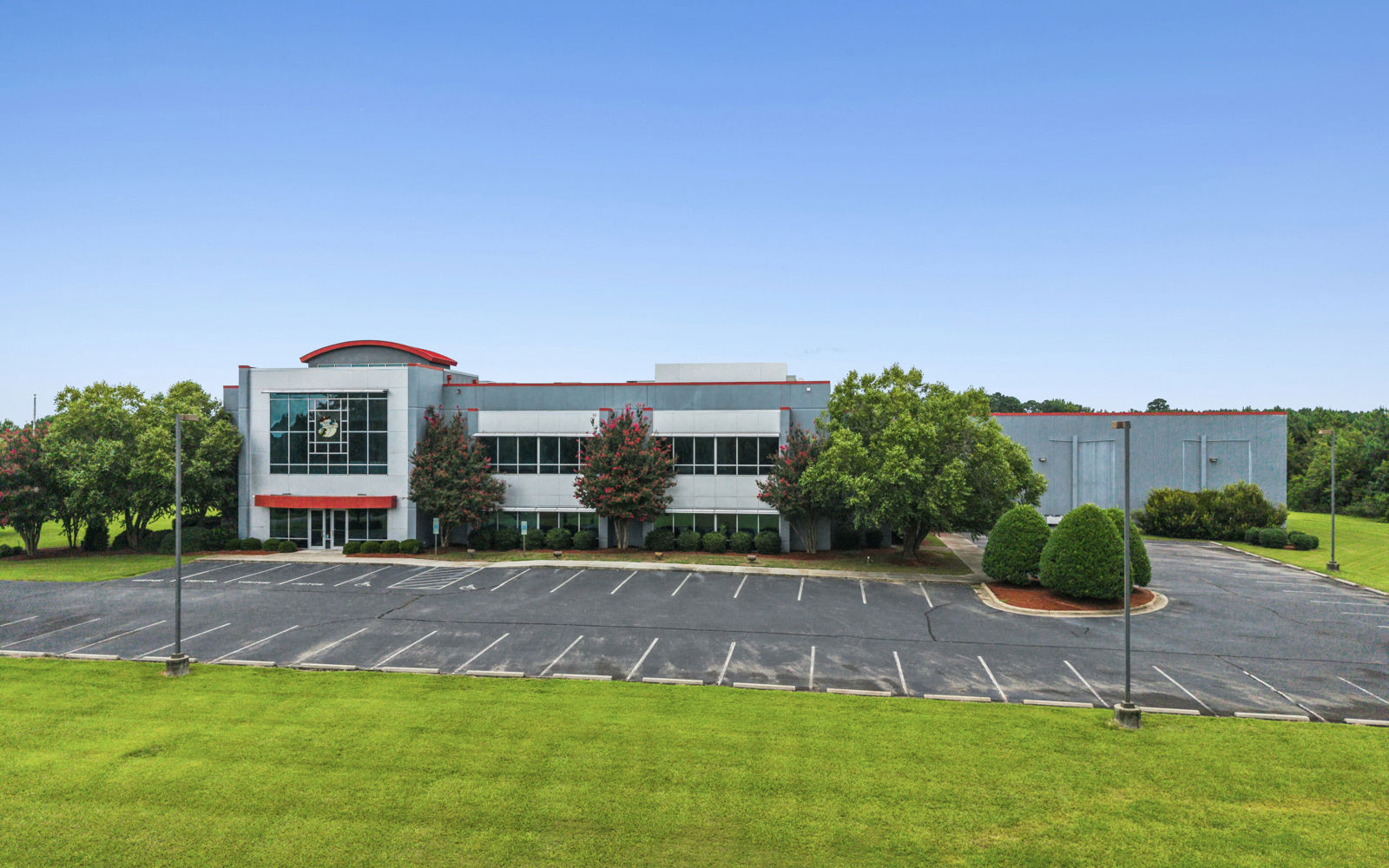 104 Commercial Avenue 104 Commercial Avenue - Image 1