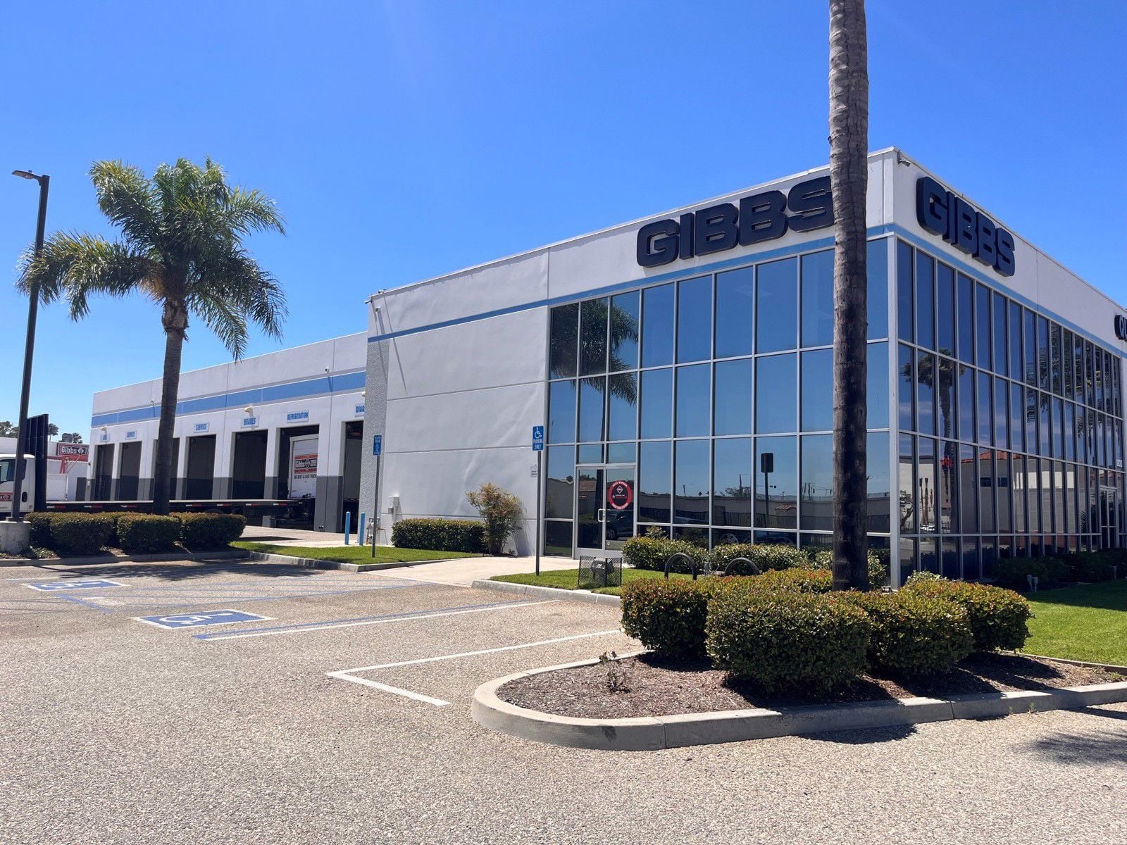 Exterior 6